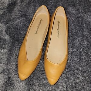 🧡Funky monkey Pointed Toe Flats